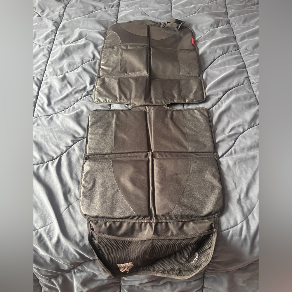 Car seat protector - black